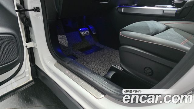 Mercedes-Benz GLB-Class (X247) GLB250 4MATIC 2023 — фото 35