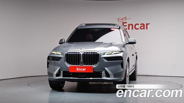 BMW X7 (G07) xDrive 40i Design Pure Excellence 6-Seater 2024 — фото 3