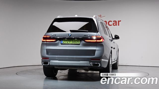 BMW X7 (G07) xDrive 40i Design Pure Excellence 6-Seater 2024 — фото 4