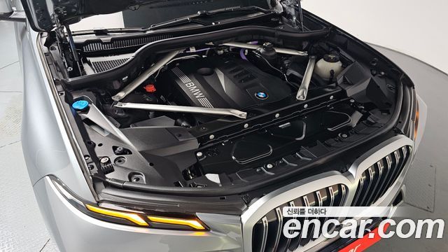 BMW X7 (G07) xDrive 40i Design Pure Excellence 6-Seater 2024 — фото 6