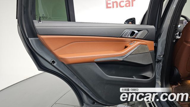 BMW X7 (G07) xDrive 40i Design Pure Excellence 6-Seater 2024 — фото 31