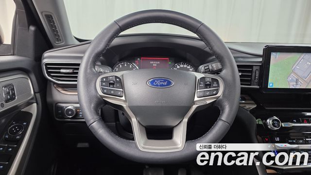 Ford Explorer (VI) 2.3 LimIted 4WD 2021 — фото 13