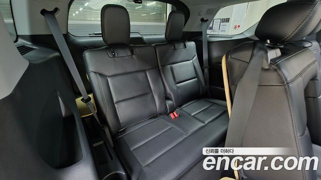 Ford Explorer (VI) 2.3 LimIted 4WD 2021 — фото 17