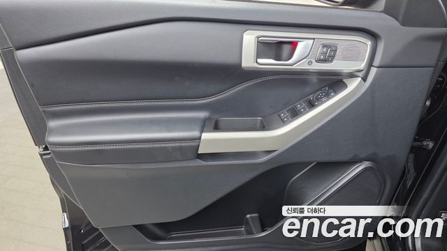 Ford Explorer (VI) 2.3 LimIted 4WD 2021 — фото 24