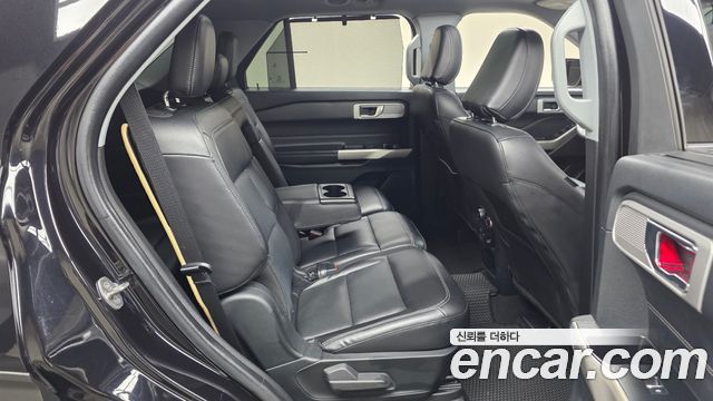 Ford Explorer (VI) 2.3 LimIted 4WD 2021 — фото 26
