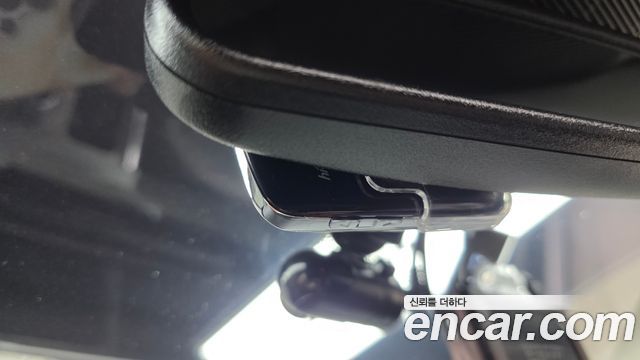 Ford Explorer (VI) 2.3 LimIted 4WD 2021 — фото 27