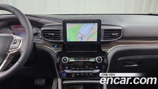 Ford Explorer (VI) 2.3 LimIted 4WD 2021 — фото 35