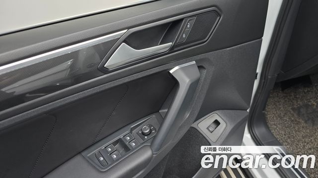 Volkswagen Tiguan (II) 2.0 TDI 4Motion Prestige 2020 — фото 18