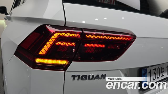 Volkswagen Tiguan (II) 2.0 TDI 4Motion Prestige 2020 — фото 29