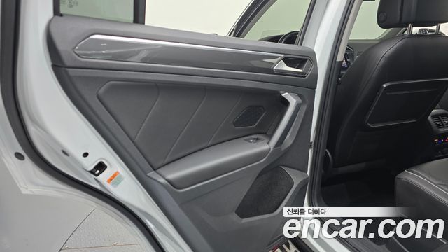 Volkswagen Tiguan (II) 2.0 TDI 4Motion Prestige 2020 — фото 31