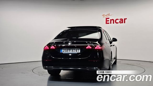 Mercedes-Benz E-Class (W214) E450 4MATIC Exclusive 2026 — фото 4