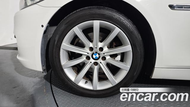 BMW 5 Series (F10) 528i xDrive 2014 — фото 5