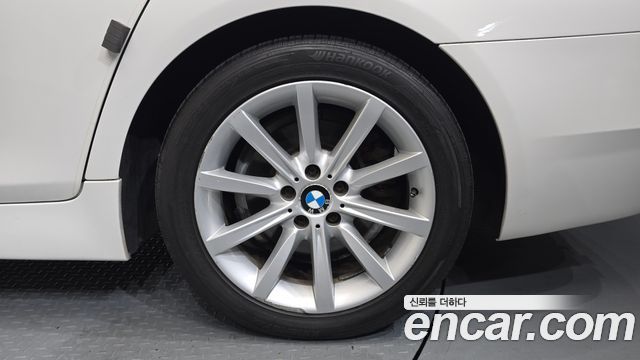 BMW 5 Series (F10) 528i xDrive 2014 — фото 27