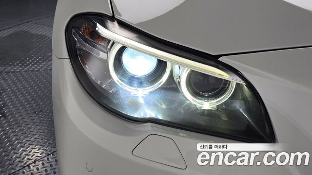 BMW 5 Series (F10) 528i xDrive 2014 — фото 28