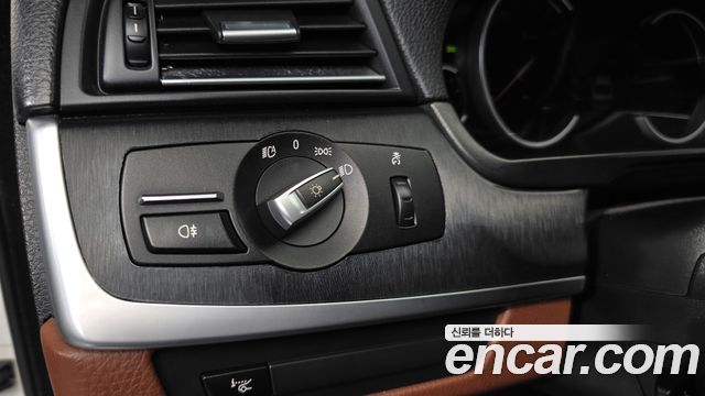 BMW 5 Series (F10) 528i xDrive 2014 — фото 33