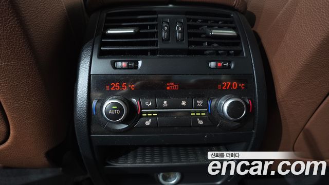 BMW 5 Series (F10) 528i xDrive 2014 — фото 37