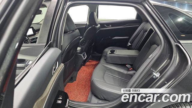 Kia K5 (III) 2.0 Noblesse 2022 — фото 12