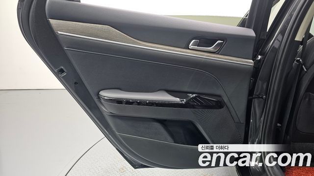Kia K5 (III) 2.0 Noblesse 2022 — фото 25