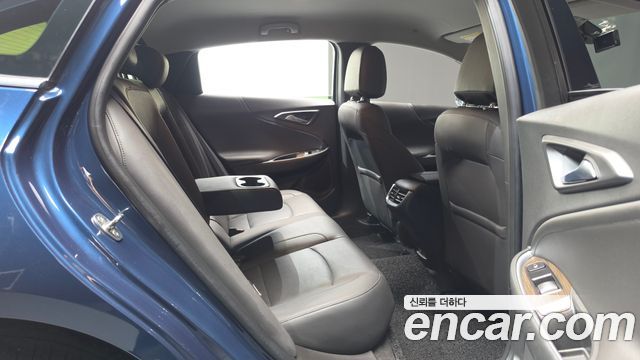 Chevrolet Malibu 1.3 Turbo Premier 2019 — фото 12