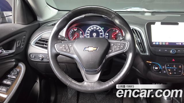 Chevrolet Malibu 1.3 Turbo Premier 2019 — фото 13