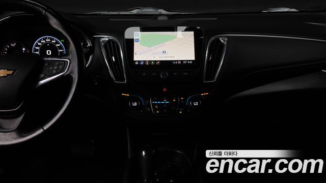 Chevrolet Malibu 1.3 Turbo Premier 2019 — фото 14