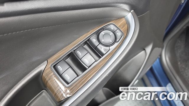 Chevrolet Malibu 1.3 Turbo Premier 2019 — фото 28