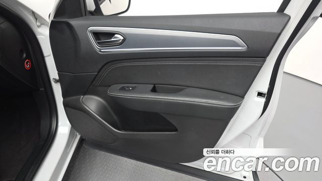 Renault Korea XM3 1.3 TCe RE Signature 2020 — фото 24