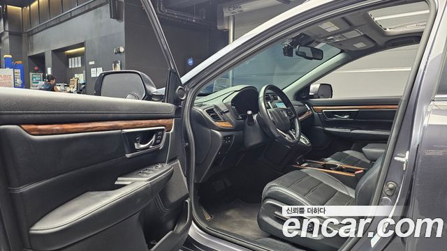 Honda CR-V (V) 2.0 Hybrid Touring 4WD 2022 — фото 10