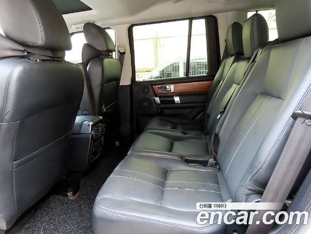 Land Rover Discovery 4 3.0 SDV6 SE 2013 — фото 6