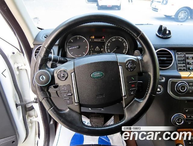 Land Rover Discovery 4 3.0 SDV6 SE 2013 — фото 8
