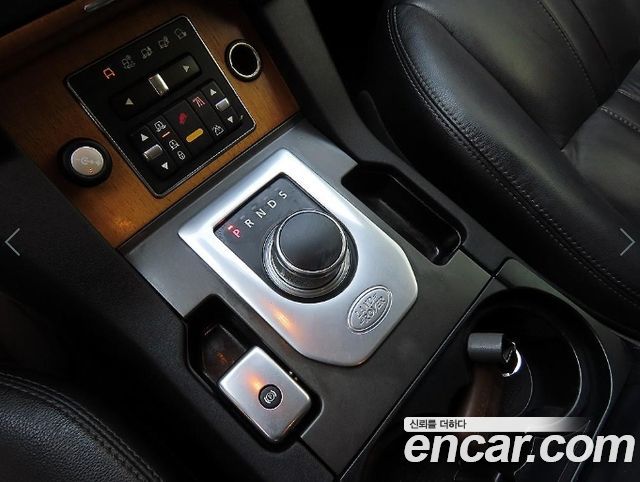 Land Rover Discovery 4 3.0 SDV6 SE 2013 — фото 10