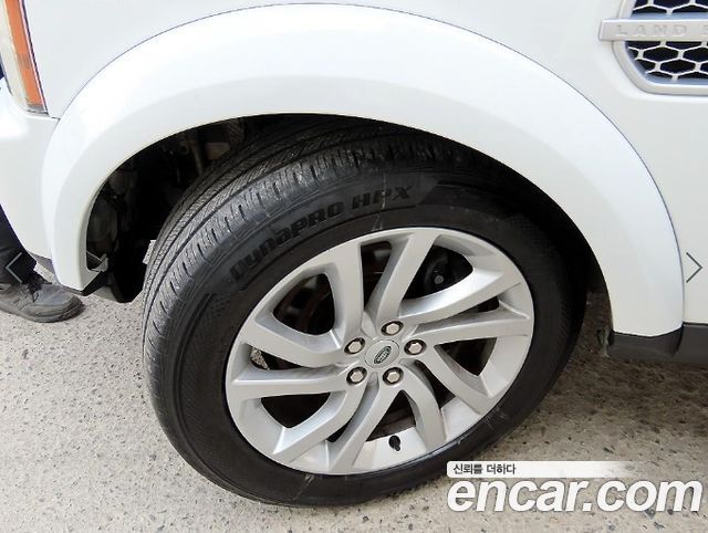 Land Rover Discovery 4 3.0 SDV6 SE 2013 — фото 24