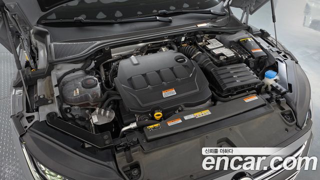 Volkswagen Arteon 2.0 TDI R-LIINE 4Motion 2023 — фото 6