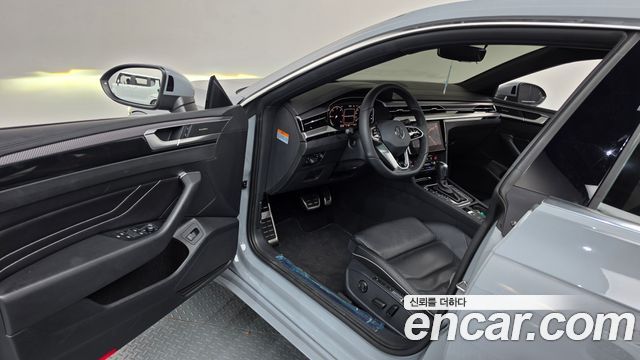 Volkswagen Arteon 2.0 TDI R-LIINE 4Motion 2023 — фото 10