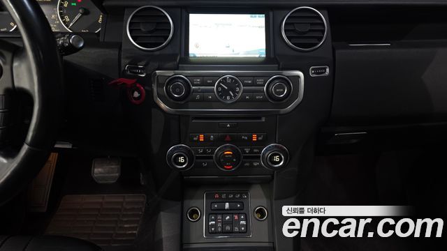 Land Rover Discovery 4 3.0 SDV6 SE 2014 — фото 14