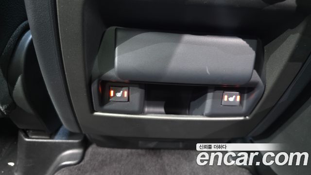 Land Rover Discovery 4 3.0 SDV6 SE 2014 — фото 18