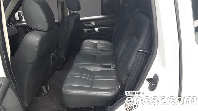 Land Rover Discovery 4 3.0 SDV6 SE 2014 — фото 26