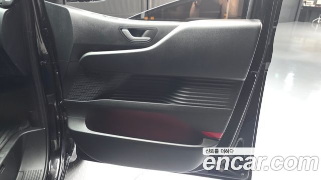 Hyundai Staria Cargo 3-Seater Modern 2024 — фото 24