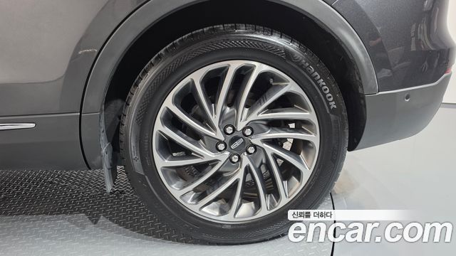 Lincoln Nautilus (I) 2.7 Reserve AWD 2019 — фото 21