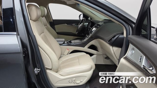 Lincoln Nautilus (I) 2.7 Reserve AWD 2019 — фото 26