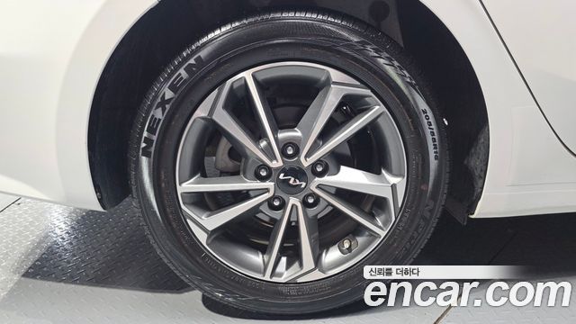 Kia K3 (II) 1.6 Prestige 2022 — фото 5