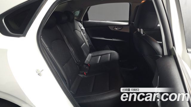 Kia K3 (II) 1.6 Prestige 2022 — фото 11