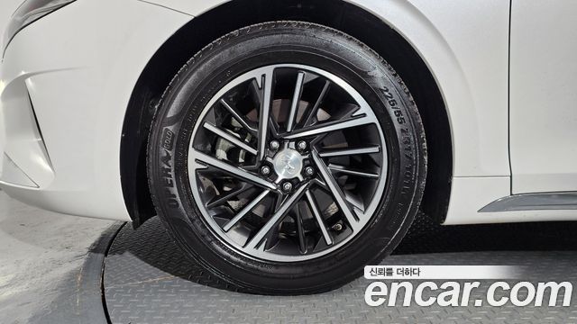 Hyundai Grandeur (IG) 2.5 Premium Choice 2021 — фото 5