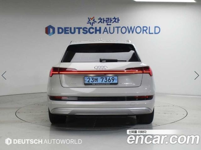 Audi e-tron 55 Quattro 2020 — фото 4