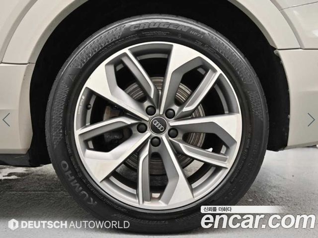 Audi e-tron 55 Quattro 2020 — фото 22