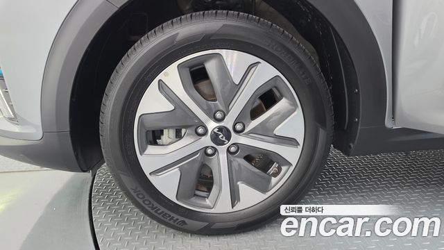 Kia Niro EV Noblesse 2022 — фото 5