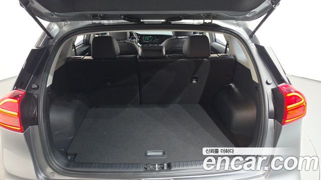 Kia Niro EV Noblesse 2022 — фото 18