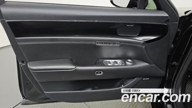 Genesis G90 (RS4) Gasoline 3.5 Turbo AWD 2022 — фото 24