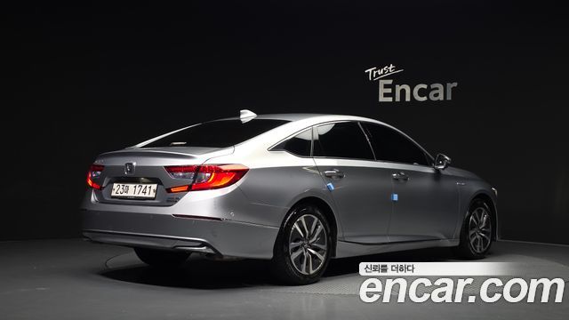 Honda Accord (X) 2.0 Hybrid Touring 2018 — фото 2