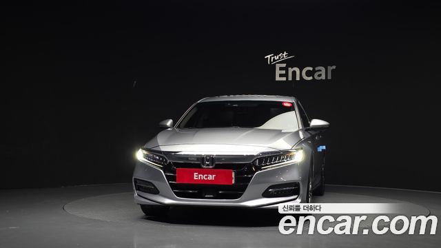 Honda Accord (X) 2.0 Hybrid Touring 2018 — фото 3